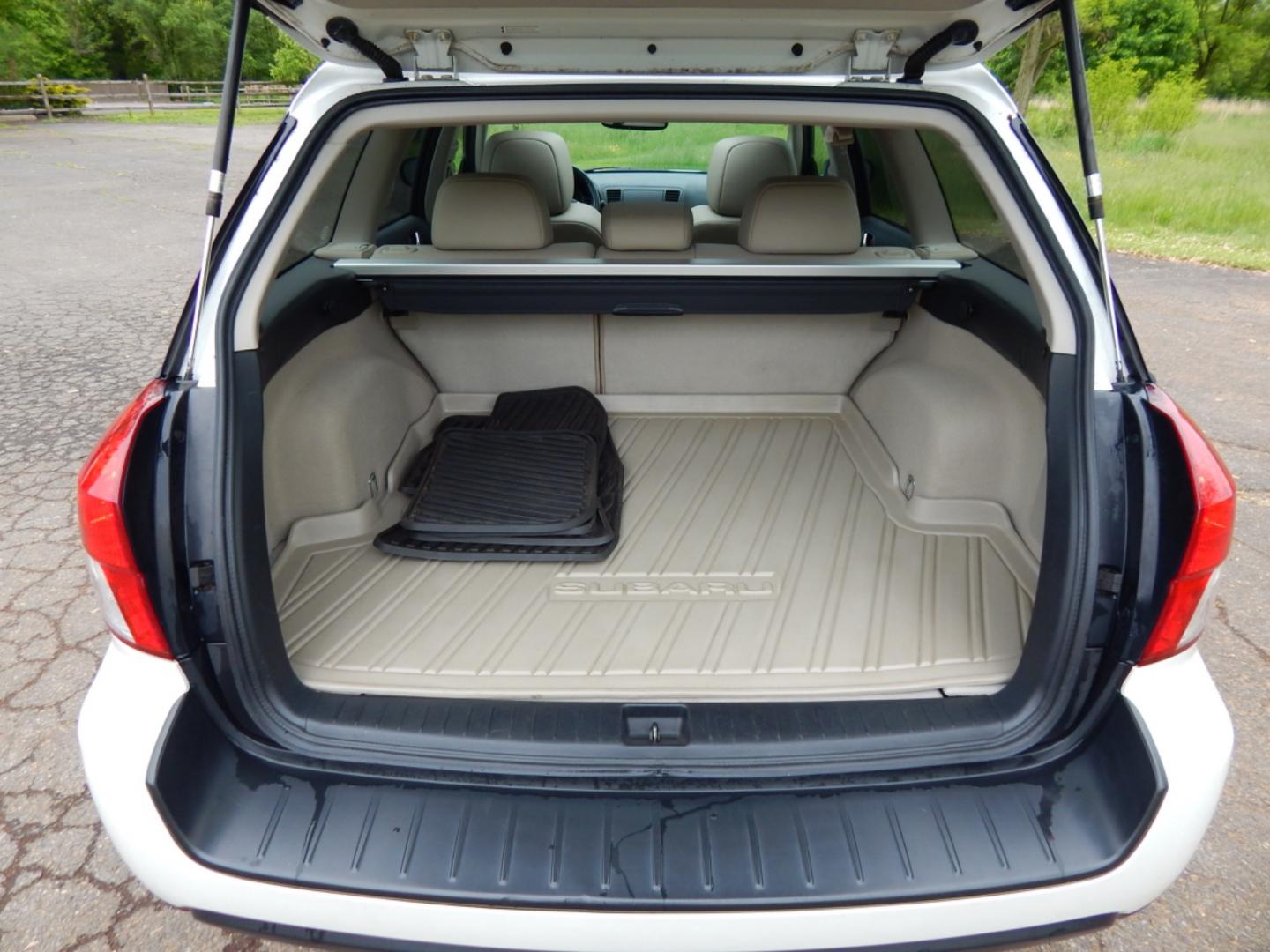 2009 White /Beige leather Subaru Outback 2.5i Limited (4S4BP66C897) with an 2.5L H4 SOHC 16V engine, 4-Speed Automatic Overdrive transmission, located at 6528 Lower York Road, New Hope, PA, 18938, (215) 862-9555, 40.358707, -74.977882 - Here we have a beautiful, ONE OWNER, Subaru Outback Limited with a 2.5L 4 cylinder engine putting power to all four wheels via an automatic transmission. Options include: beige leather, wood trim, heated front seats, power front seats, AM/FM/CD/AUX radio, sunroof, dual climate controls, power window - Photo#14